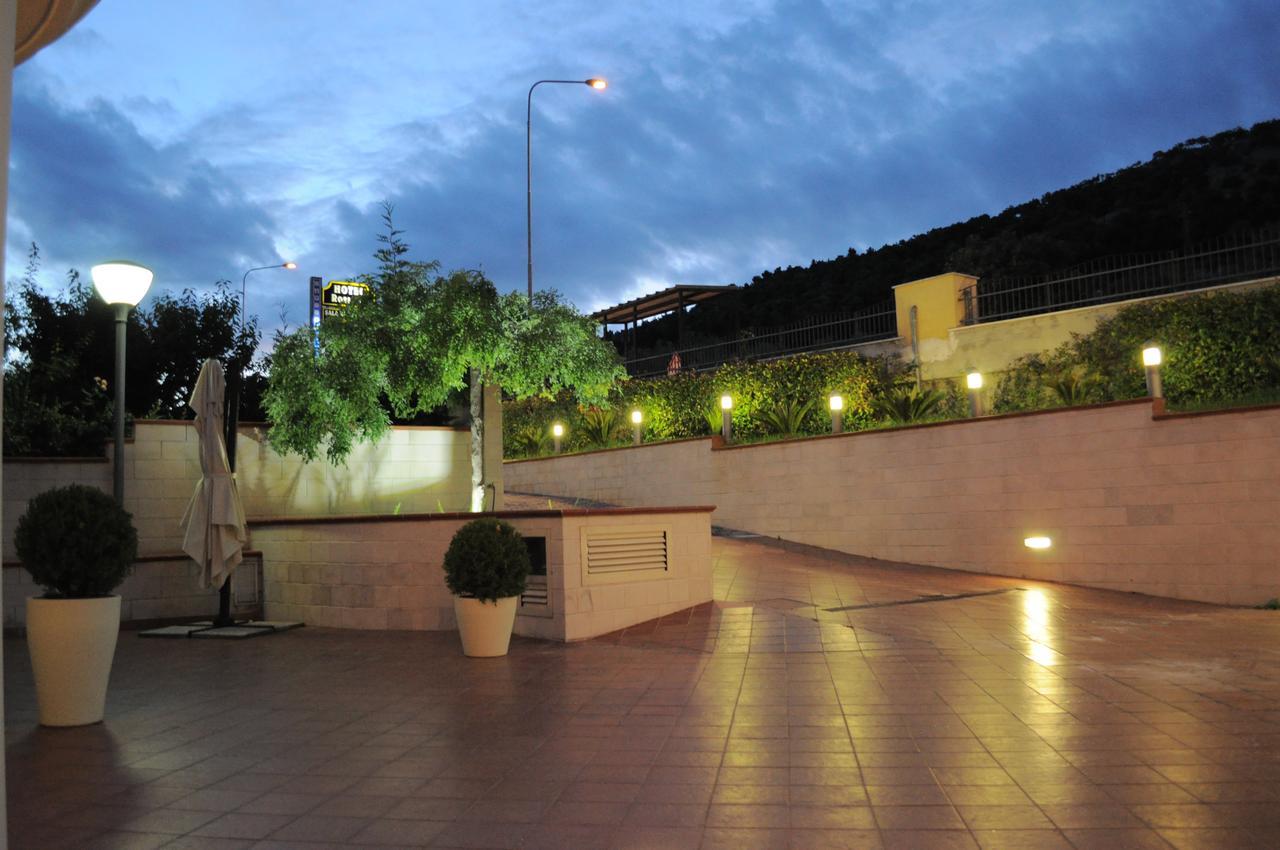 Hotel Ristorante Rossemi San Giovanni Rotondo Exterior foto