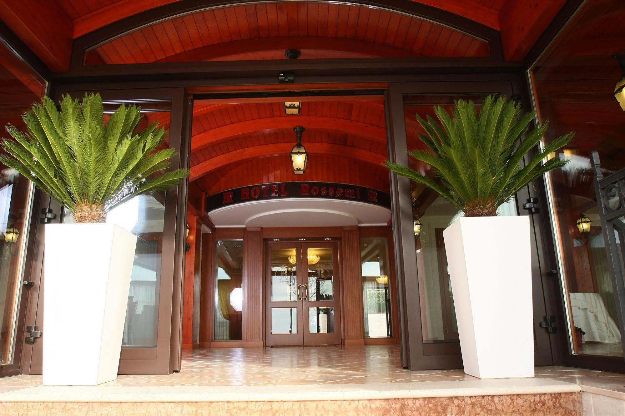 Hotel Ristorante Rossemi San Giovanni Rotondo Exterior foto